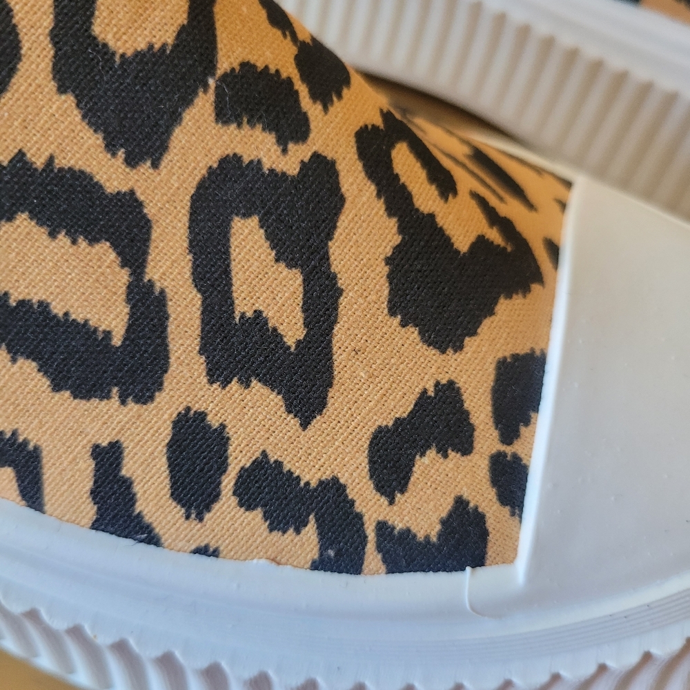 Qupid Slip On Platform Sneakers - Picture 4 of 5